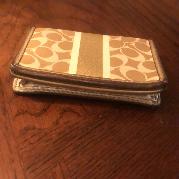 Coach Signature Chelsea Heritage Stripe Gold Khaki White Leather ID Card Holder - Picture 3 of 8